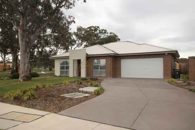 House For Rent in District of Gungahlin, Australian Capital Territory