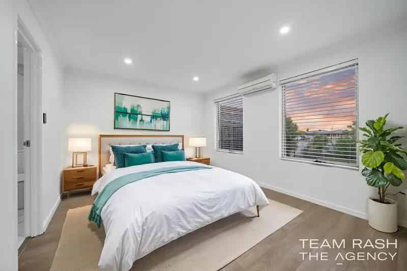 House For Sale - 26 Birkett Circle, Ellenbrook WA 6069