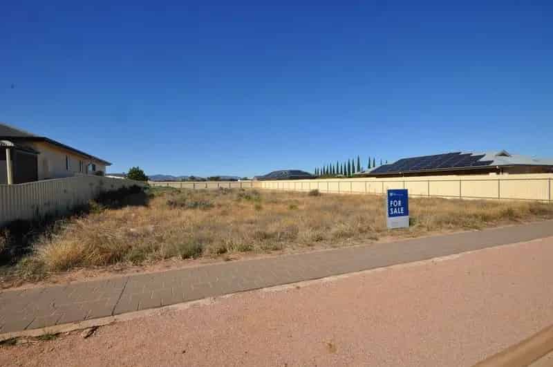 Buy Residential Land in Duregon Street with Convenient Features