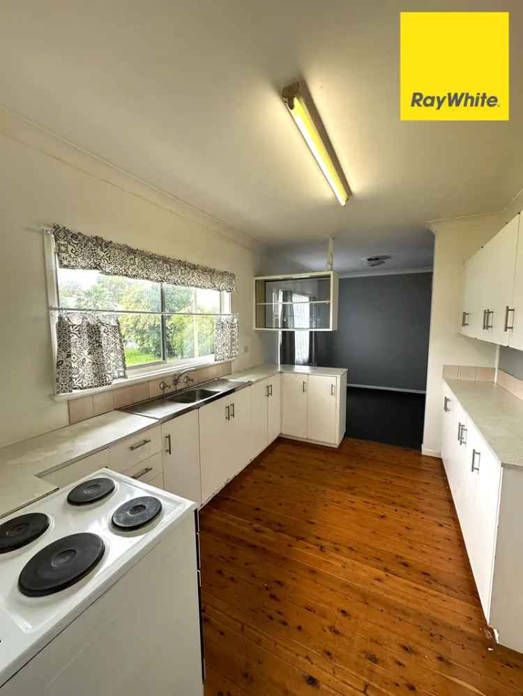 Tidy 3 Bedroom Home