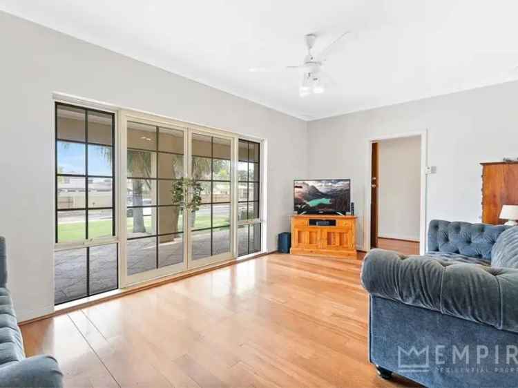 House For Sale in City of Cockburn, Western Australia