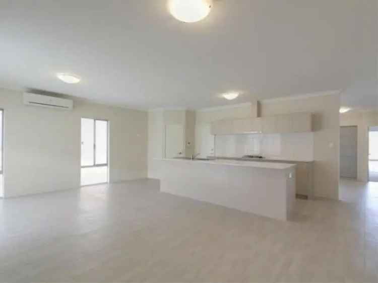 House For Rent in City of Cockburn, Western Australia