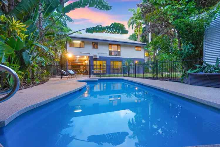 Large family home & granny flat on huge tropical block!