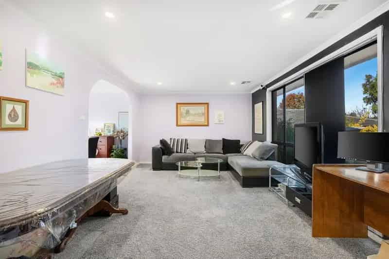 Real Estate For Lease - 34 Barnard Circuit - Florey , ACT