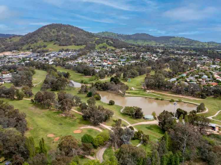 For Sale 19th Hole Land Wodonga Rare Block Near Golf Club