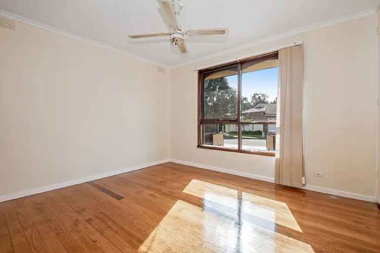 Family Home in Bundoora - 3 Bedrooms, Updated Kitchen, Large Backyard