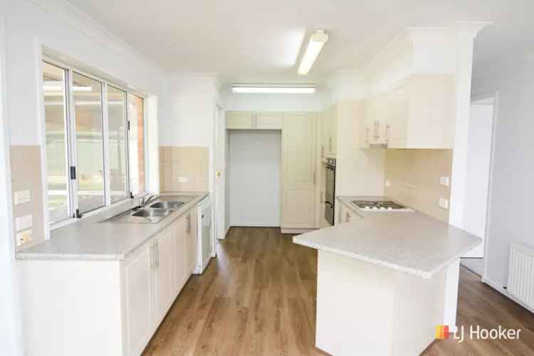 House For Sale in Lithgow, New South Wales