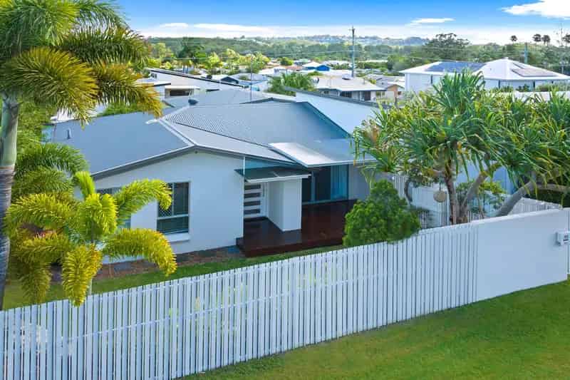 11 Toorumbee Drive, Mooloolaba QLD 4557 - House Auction
