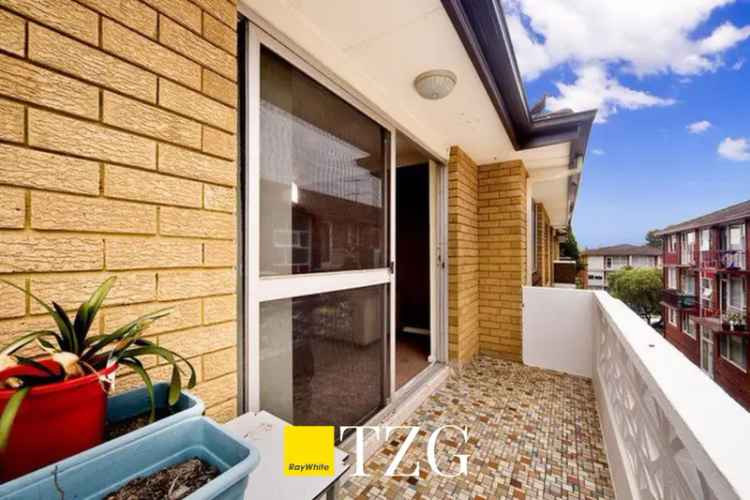 Modern buy two-bedroom apartment in a boutique block