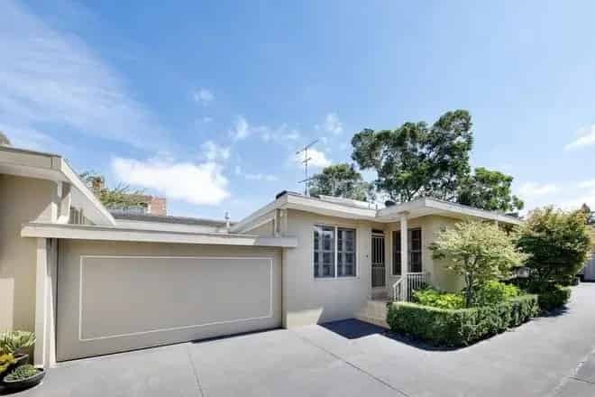 Apartment For Rent , 425, Barkers Road, Melbourne, Victoria