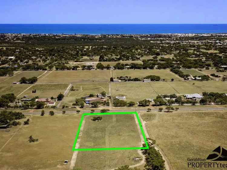 Land For Sale in Geraldton, Western Australia