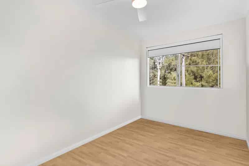 Stylish, Renovated Apartment in Central Oak Flats