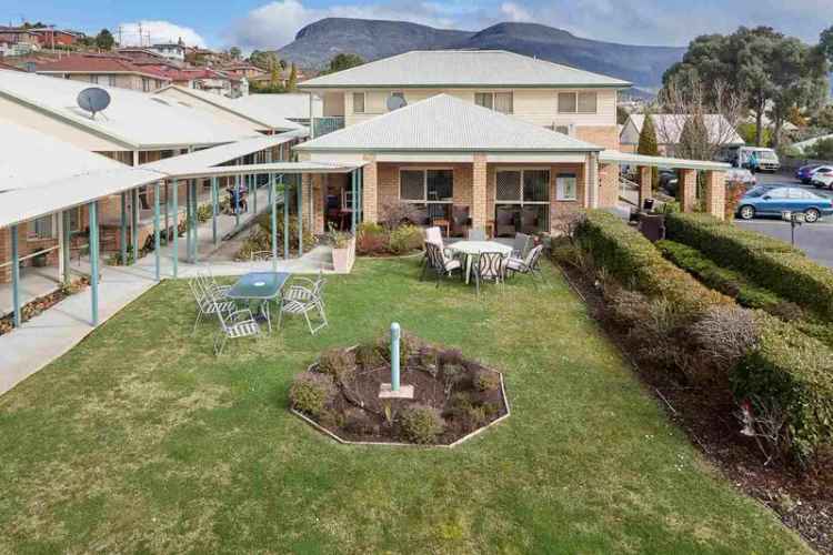 Rent Senior Accommodation in Glenorchy with Community Features