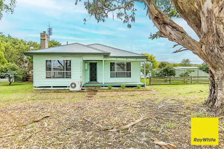 Buy weatherboard home in Welshpool with 3 bedrooms and pet friendly yard