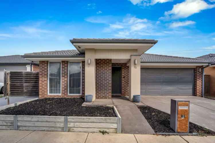 Modern Family Home in Mickleham