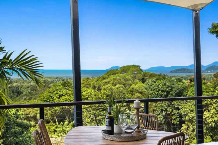 Welcome to paradise - Luxuries house with breathtaking views of the Coral Sea