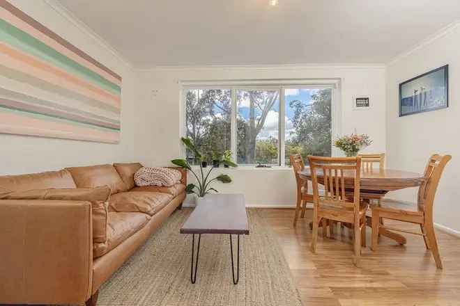 Clifton Hill Esplanade One Bedroom Apartment