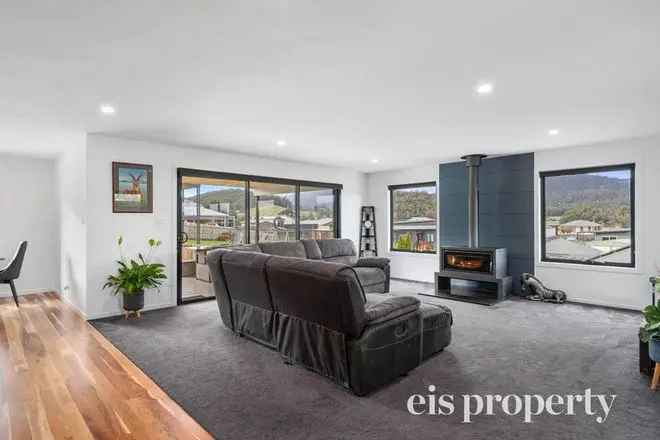 House For Sale in Cygnet, Tasmania