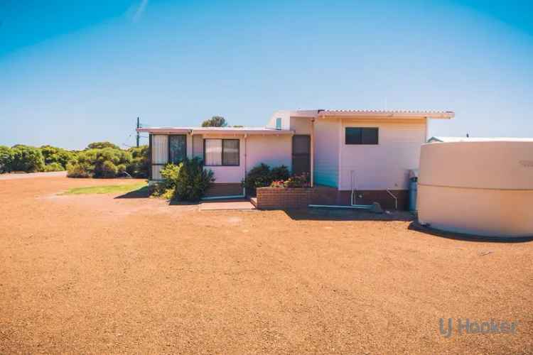 House For Sale in Hopetoun, Western Australia