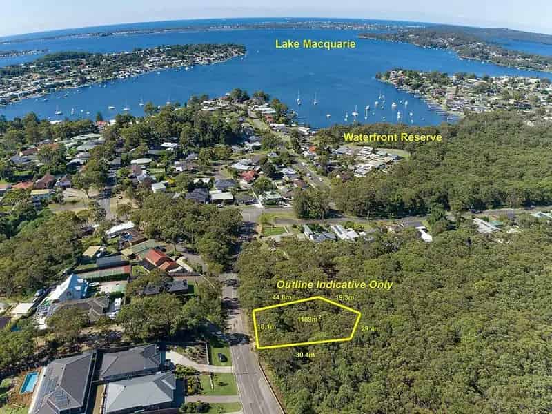 VACANT LAND - LAKESIDE SUBURB