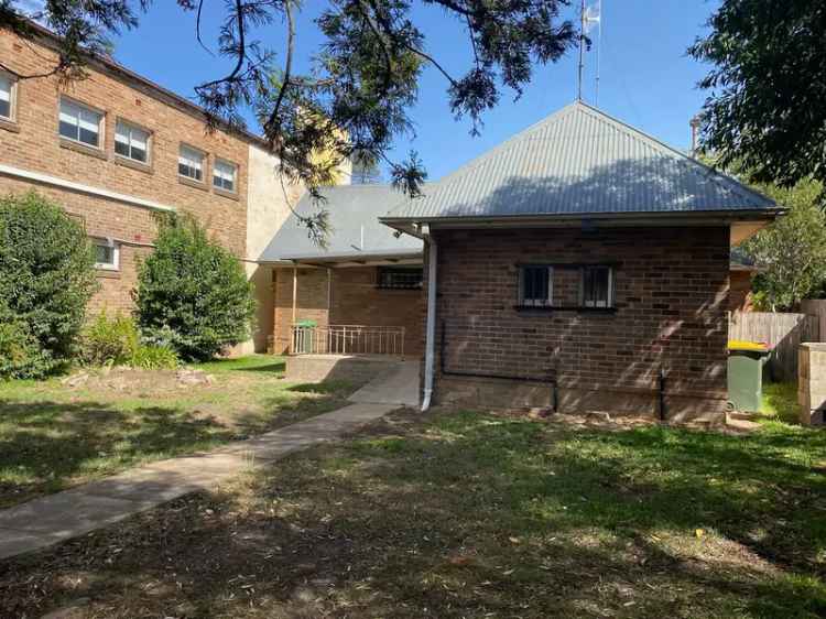 Mittagong 2-3 Bedroom Home - Walk to Town