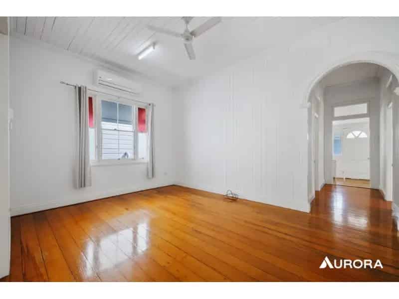 Beautiful Queenslander In East Brisbane