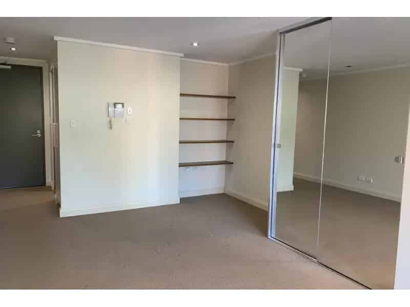 Leased By Brian 0416 877 855 After First Open! - Quiet Studio Apartment In Camperdown