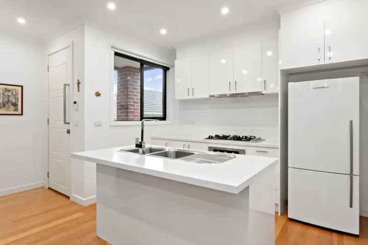 4 Bedroom 4 Bathroom Townhouse Clayton Near Monash University