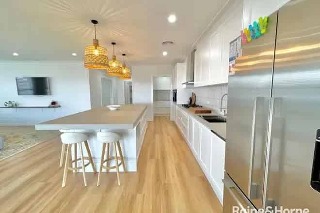 House For Rent , 4, Percival Place, Bathurst, New South Wales