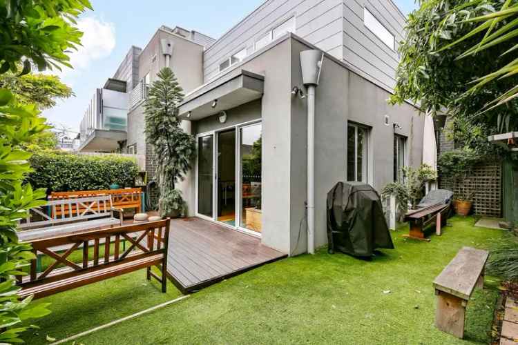 House For Sale in Melbourne, Victoria