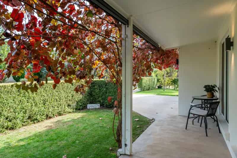 Spacious, Versatile Living in Enviable Parkside Location