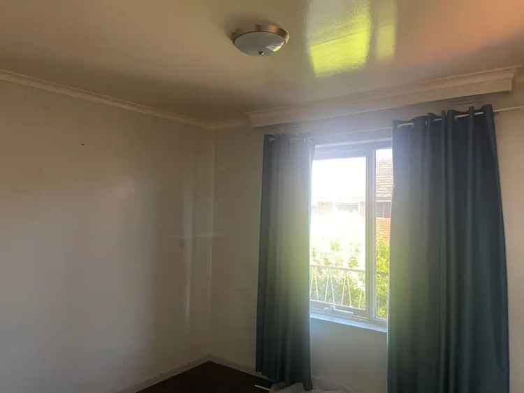 2 Bedroom Apartment 31m² Melbourne