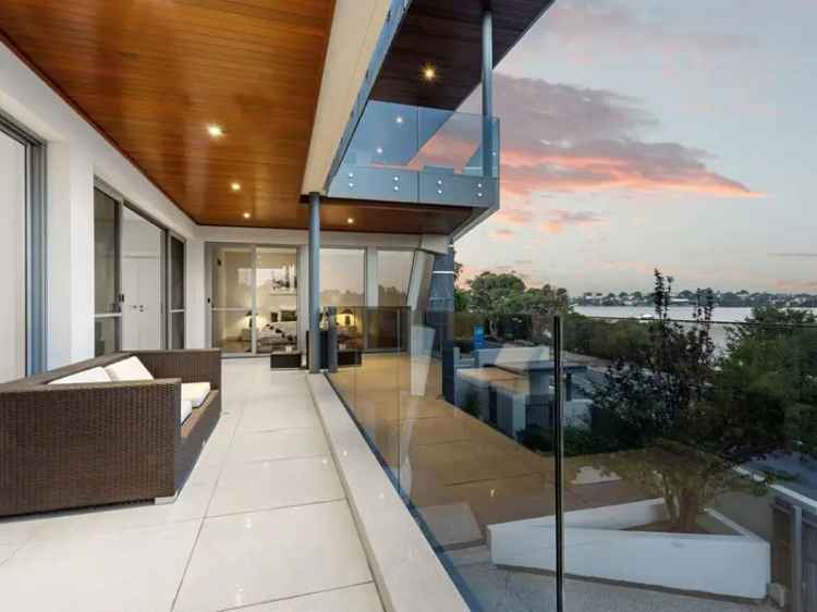 House For Sale in City of Melville, Western Australia