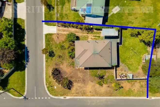 House For Sale in Albury, New South Wales