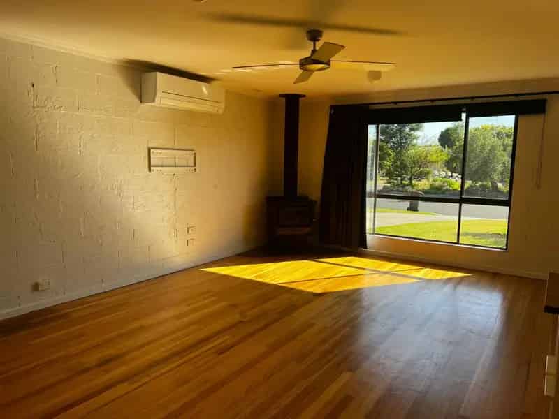 House For Rent , 5, Harbour Court, Paynesville, Victoria