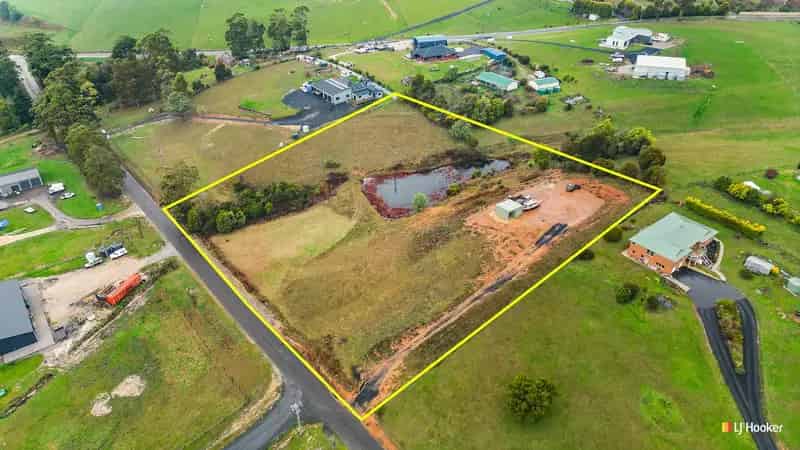 Buy Rural Land with Shed in Elevated Position with Great Views