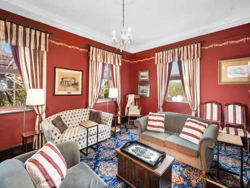 Magnificent Water Views Character Heritage Building 7BR Ensuite, Home or Busines
