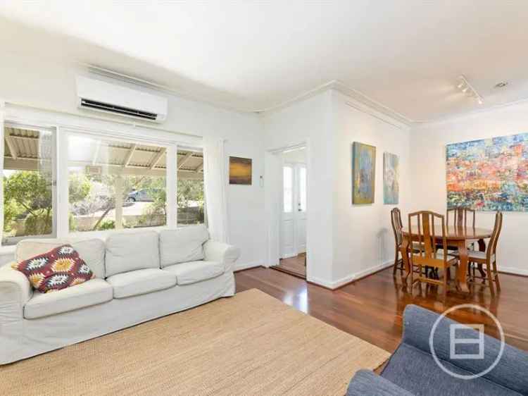 House For Sale in City of Melville, Western Australia