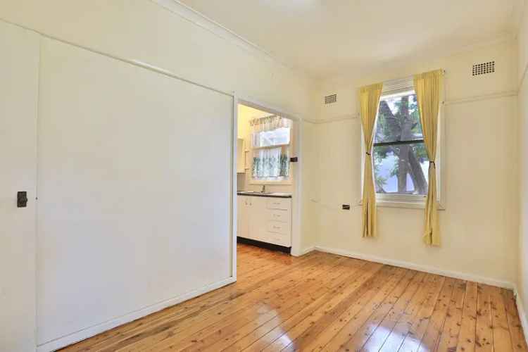 Two Bedroom Home Near Telopea Shops