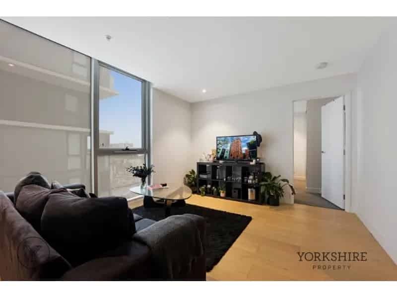 Immaculate Two Bedroom Apartment