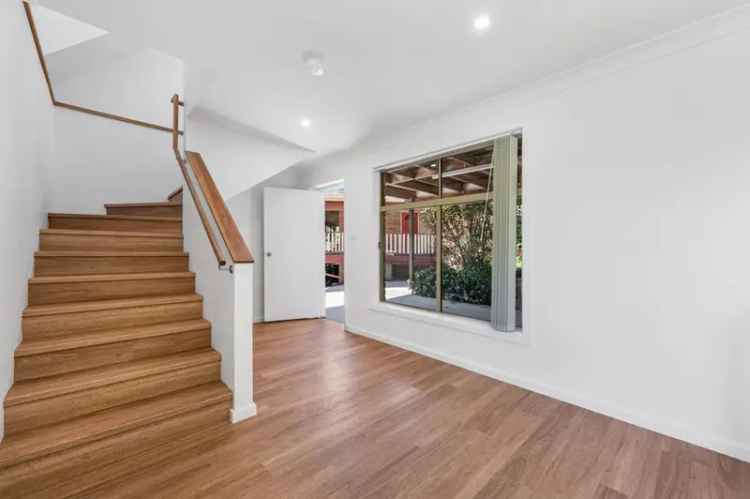 Real Estate For Lease - 9a Chelsea Street - Balmoral , NSW