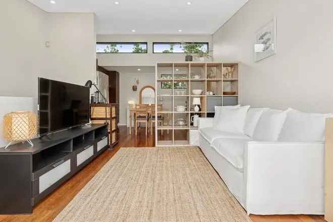 Apartment For Sale , 4, Hay Street, Melbourne, Victoria