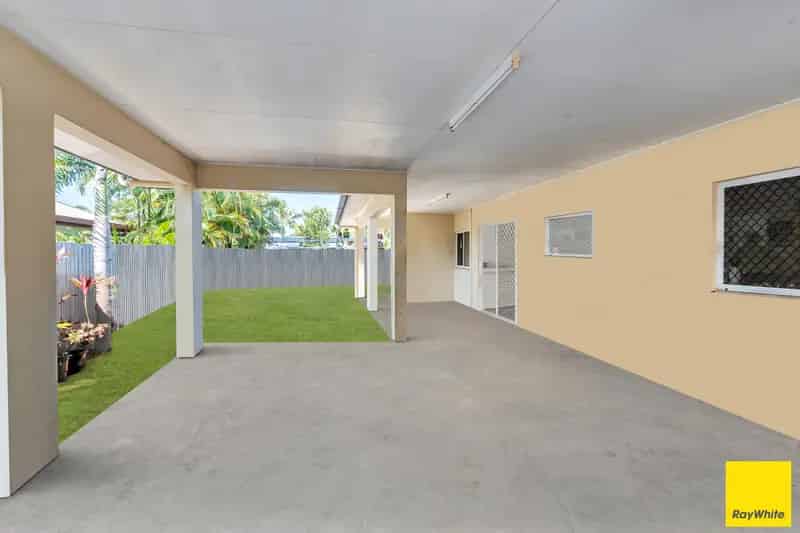 UNFURNISHED FAMILY HOME IN KEWARRA BEACH