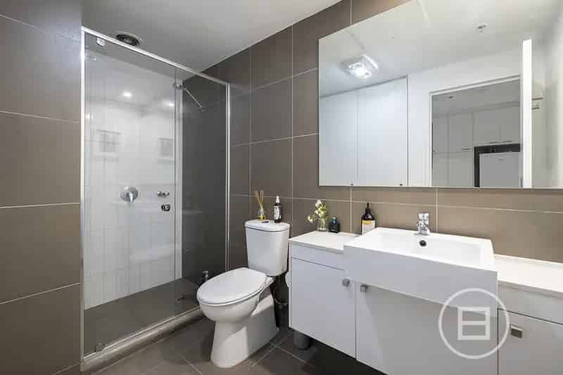 Buy Apartment in Inner City with Modern Features and Fantastic Views