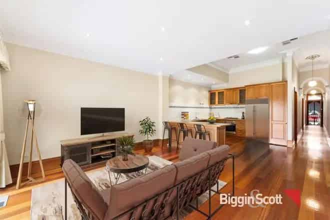 House For Rent , 10, Fairchild Street, Melbourne, Victoria