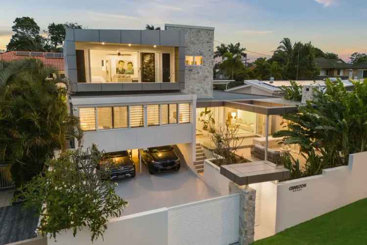 'Charlton House' - Coastal Elegance in the TSS Enclave