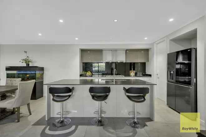 House For Sale in Melbourne, Victoria