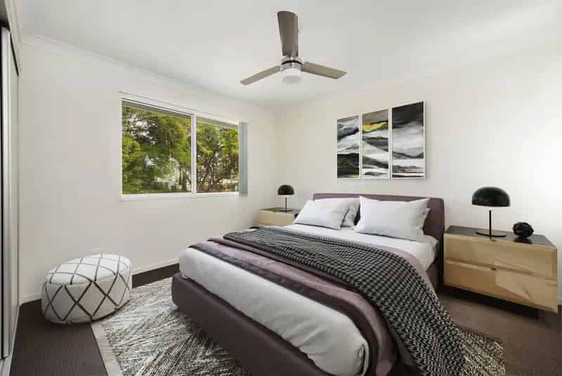 Well Appointed Townhouse in Ideal Location