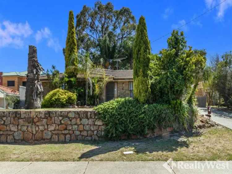 House For Sale in City of Gosnells, Western Australia