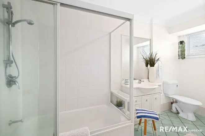 House For Sale , 8, Gemview Street, City of Brisbane, Queensland
